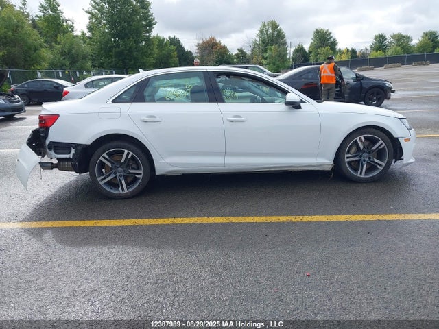 WAUCNAF45HN005611 Audi 2017