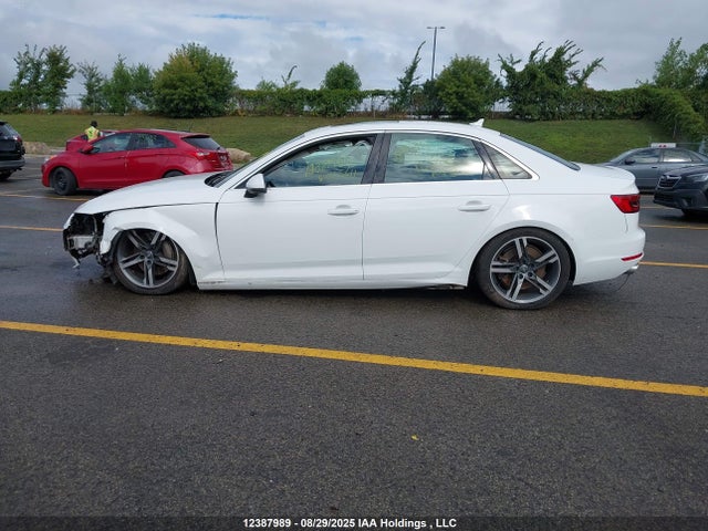 WAUCNAF45HN005611 Audi 2017