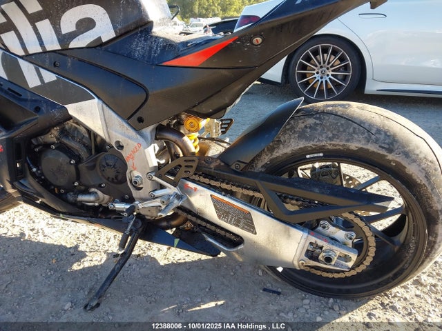 ZD4KYUB09PS000670 Aprilia 2023