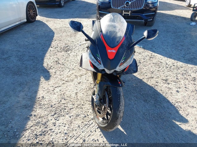 ZD4KYUB09PS000670 Aprilia 2023