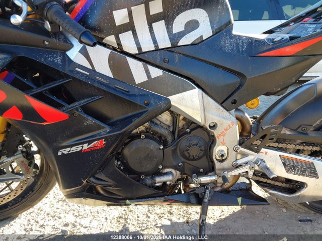 ZD4KYUB09PS000670 Aprilia 2023