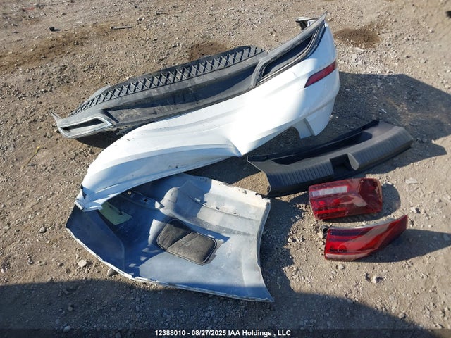 3VWE57BU2MM050611 Volkswagen tsi