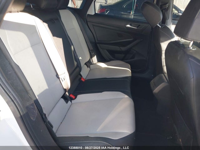 3VWE57BU2MM050611 Volkswagen tsi