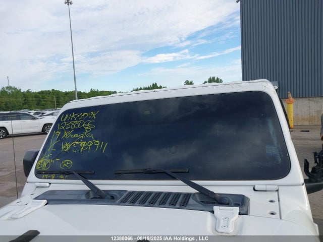 1C4HJXEG2KW549911 Jeep Wrangler