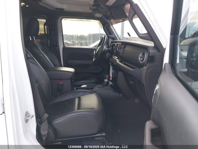 1C4HJXEG2KW549911 Jeep Wrangler