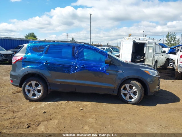1FMCU9GX4FUC18125 Ford Escape