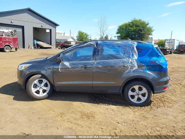 1FMCU9GX4FUC18125 Ford Escape