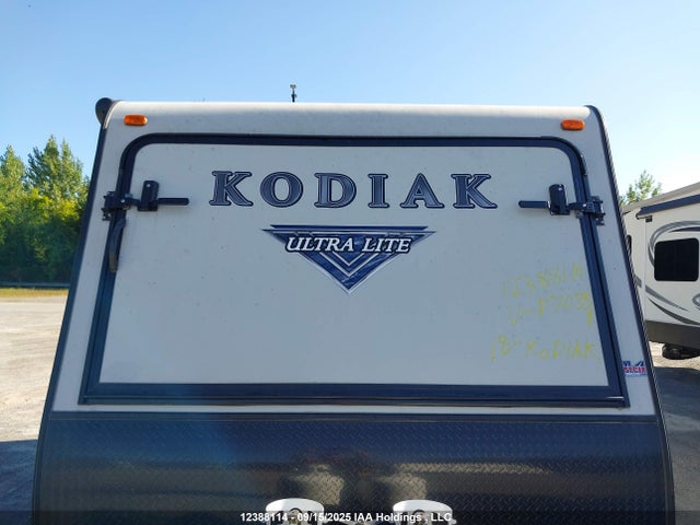 4YDT17213JJ970359 Keystone 2018