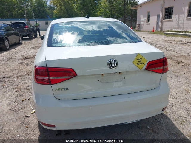 3VW2K7AJXFM349902 Volkswagen Jetta