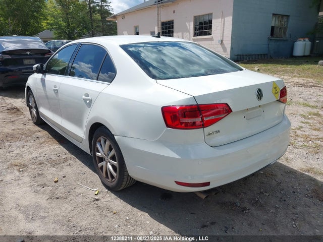 3VW2K7AJXFM349902 Volkswagen Jetta