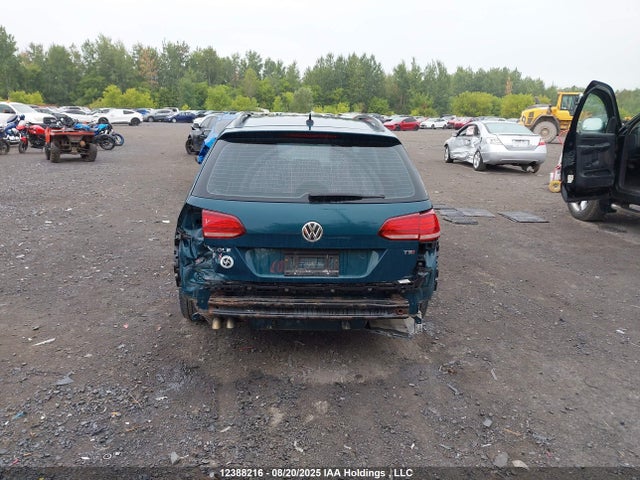 3VW717AU4JM758439 Volkswagen GOLF SPORTWAGEN