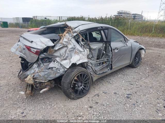 JM1BM1V79E1142373 Mazda pe