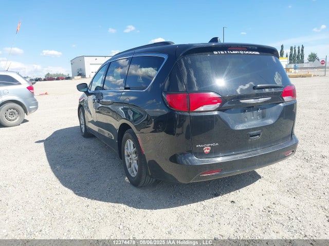 Chrysler 2017 2017 2C4RC1CG4HR841303 Image 3