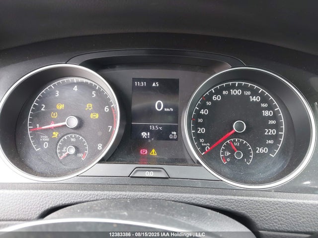 3VW217AU3JM768308 Volkswagen 2018