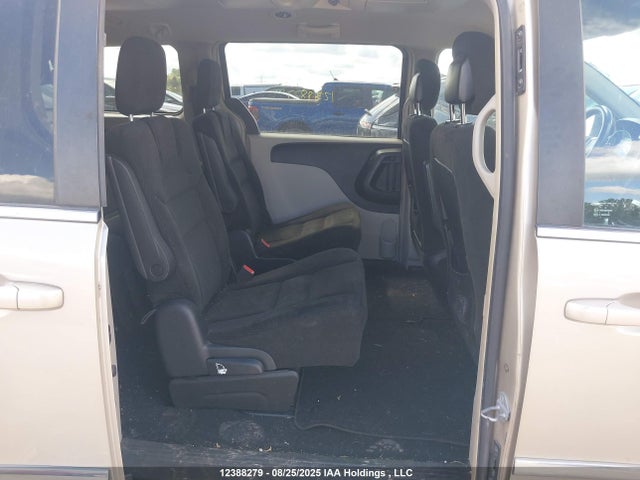 Chrysler 2016 2016 2C4RC1BGXGR158604 Image 8