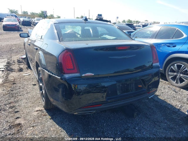 Chrysler 300 2022 2C3CCASG4NH210080 Image 3