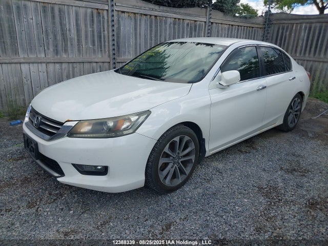 Honda k24w1 2014 1HGCR2F53EA805382 Image 2