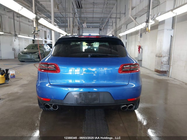 Porsche Macan 2018 WP1AB2A55JLB30147 Image 16