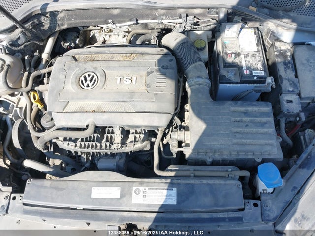 3VWG17AU9JM257739 Volkswagen 2018