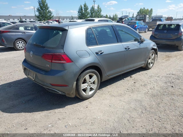 3VWG17AU9JM257739 Volkswagen 2018