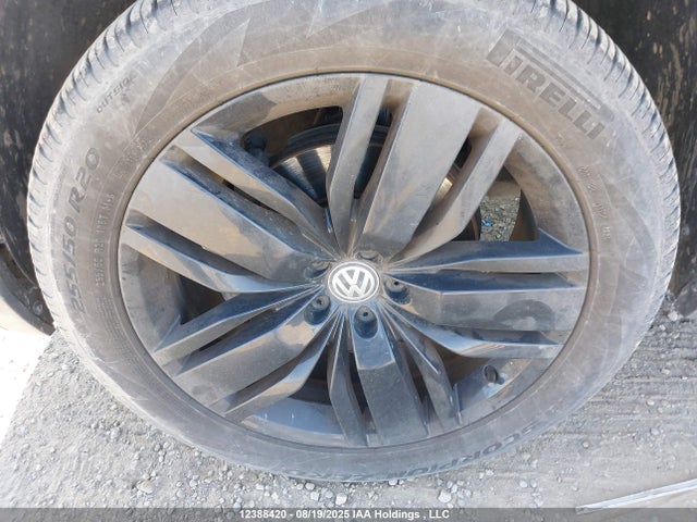 Volkswagen 2019 2019 1V2NR2CA8KC507109 Image 18