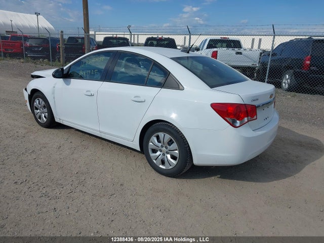 1G1PA5SHXE7341554 Chevrolet luw