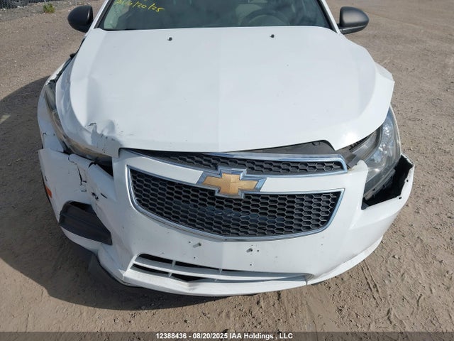 1G1PA5SHXE7341554 Chevrolet luw