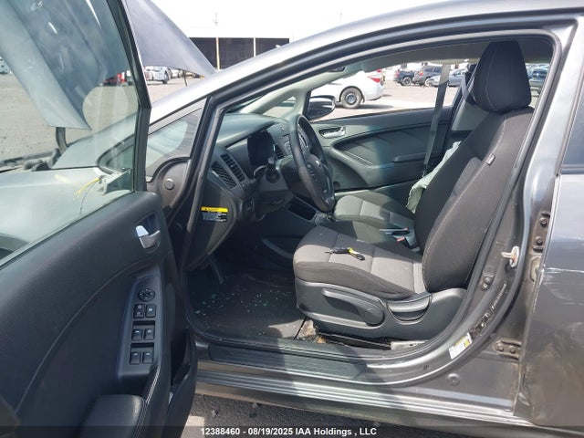 KNAFX4A60E5082254 KIA Forte