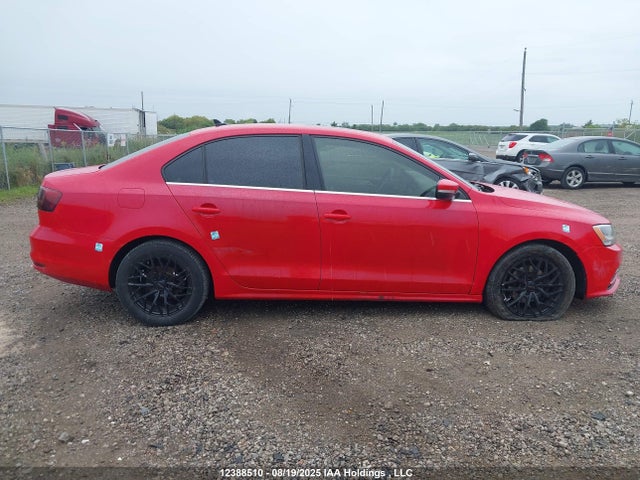 3VW2K7AJ5FM264580 Volkswagen 2015