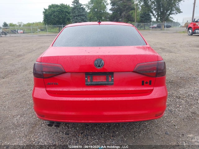 3VW2K7AJ5FM264580 Volkswagen 2015