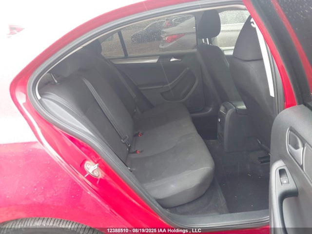 3VW2K7AJ5FM264580 Volkswagen 2015