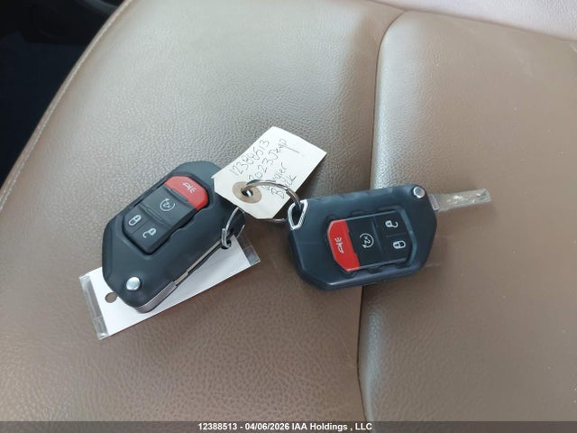 Продаж на аукціоні авто 2023 Jeep Wrangler 4xe Unlimited Sahara, vin: 1C4JJXP66PW598235, номер лоту: 12388513