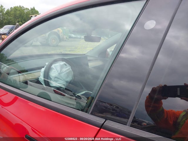 Tesla Model Y 2021 5YJYGDEE7MF262647 Image 7
