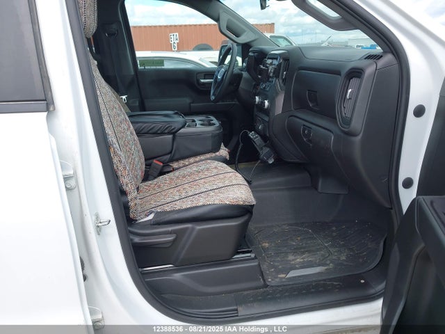 3GTPUAEK9NG669406 GMC l3b
