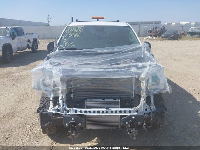 3GTPUAEK9NG669406 GMC l3b
