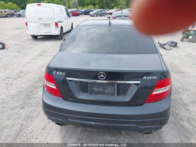 WDDGF8AB2EG184079 Mercedes-Benz C-Class