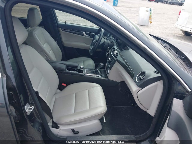 WDDGF8AB2EG184079 Mercedes-Benz C-Class