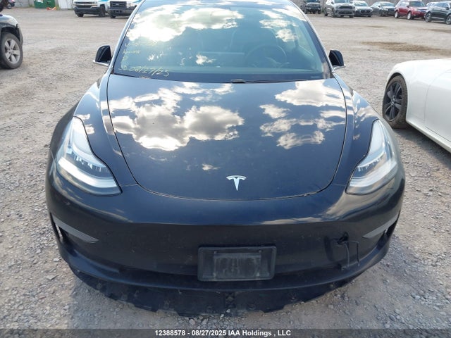 5YJ3E1EA3KF487768 Tesla MODEL 3
