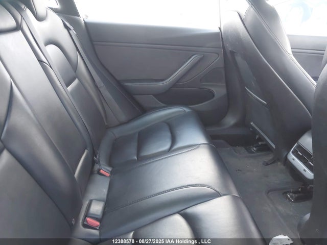5YJ3E1EA3KF487768 Tesla MODEL 3