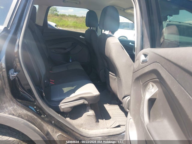 1FMCU0GX7GUC70636 Ford Escape