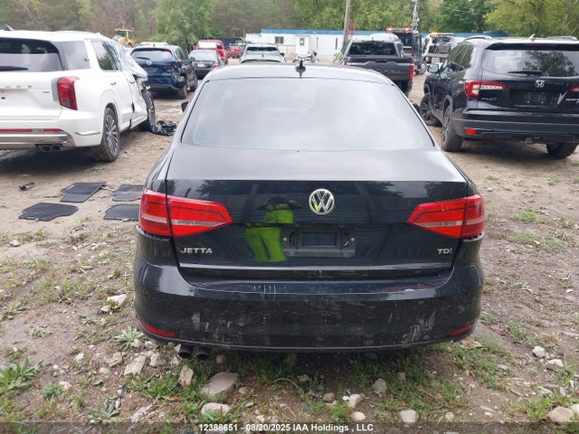 3VWLA7AJ0FM245006 Volkswagen Jetta