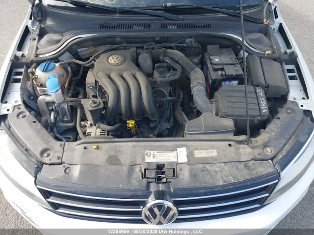 Volkswagen 2015 2015 3VW2K7AJ7FM334791 Image 10