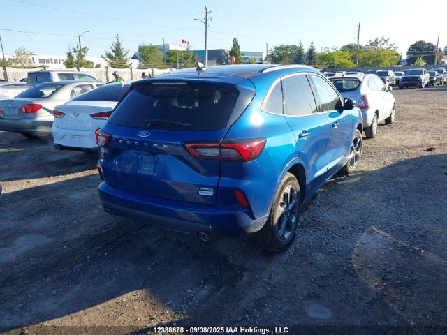 1FMCU9MZ8PUA23426 Ford dura d4 ivct atk