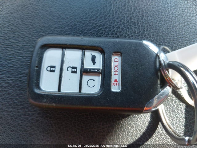 2HKRW2H93HH126257 Honda l15be