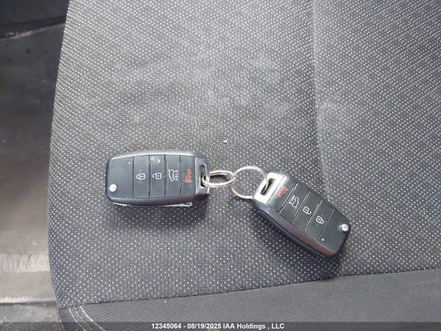 KIA dohc gdi nu 2015 KNAHT8A30F7078213 Image 11