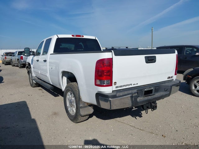 GMC l96 2014 1GT423CG8EF119814 Image 3