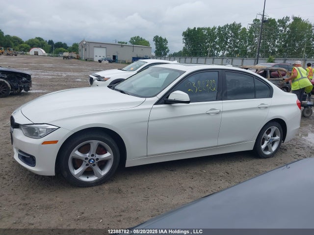 WBA3B3C52FF548231 BMW 328I