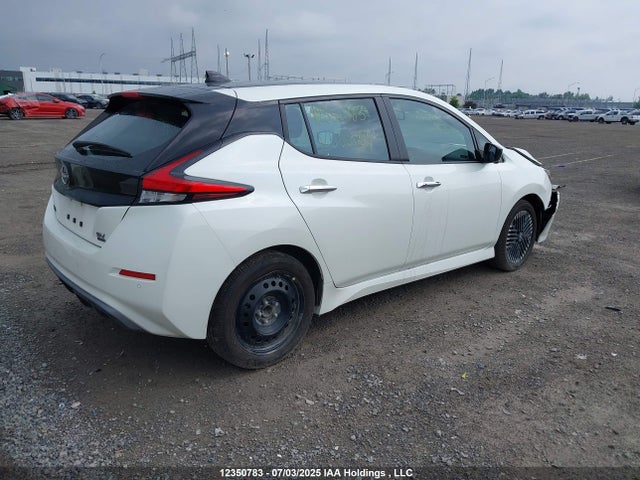 1N4CZ1CV4RC552053 Nissan Leaf