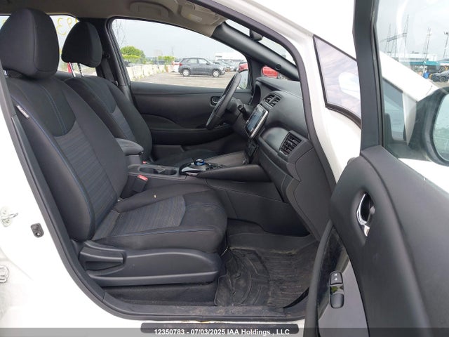 1N4CZ1CV4RC552053 Nissan Leaf