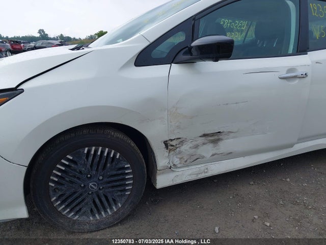 1N4CZ1CV4RC552053 Nissan Leaf